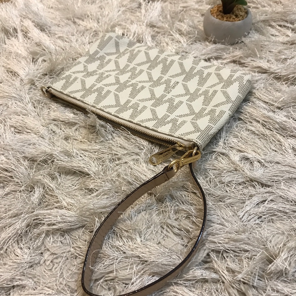 Michael Kors Mini Monogram Handbag Wallet Zipper - Picture 7 of 8